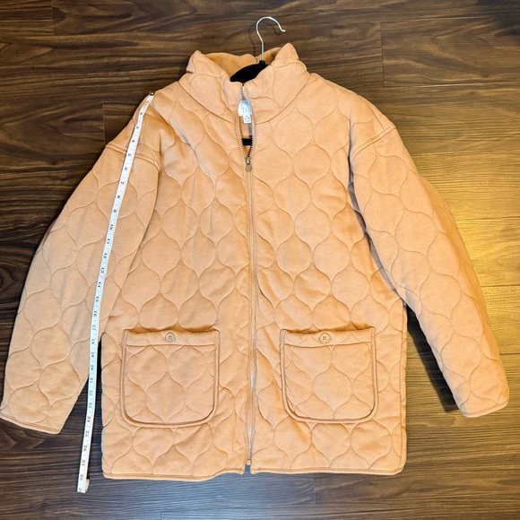 Women’s Time and Tru Khaki Quilted Jacket Size Medium - Picture 3 of 6